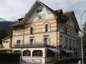 โรงแรมเดอลาการ์