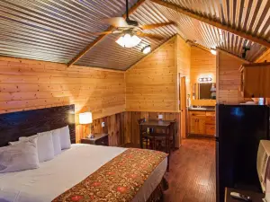 Lone Star Lodge