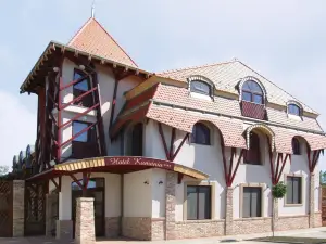 Hotel Kumánia