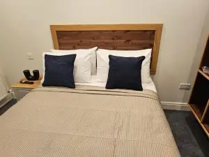 53 Luxury Rooms
