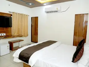 Radhe Krishna Hotel and Restaurant