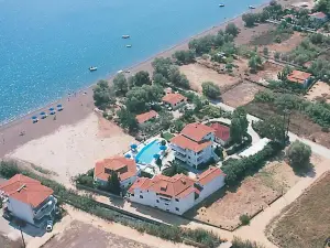Candia House