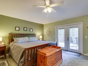 White Swan Lake Home Near Hiking & Snowmobiling!