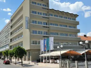 Hotel Bristol