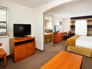 Holiday Inn Express Forest City