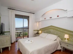 孔佩塔陽台別墅酒店