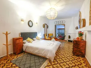 Luxury Riad Mounia