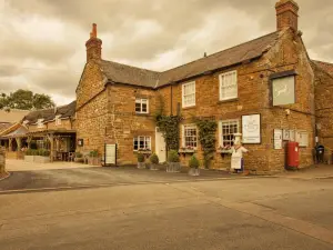 Old White Hart
