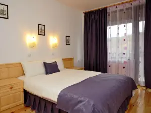 Family Hotel and Restaurant Plamena