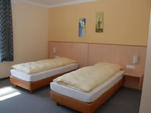 Pension Alram Hof