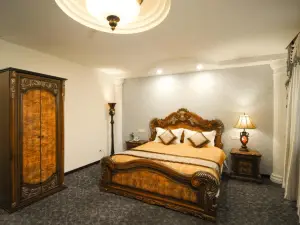 K GARDEN HOTEL PARIT BUNTAR