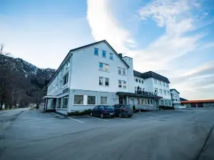 Nordfjord Hotell - Bryggen