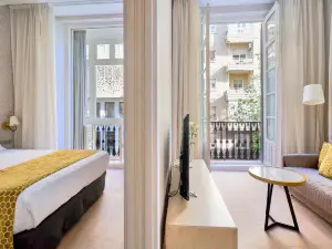 Tandem Soho Suites
