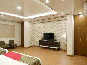 Joyful Hotel