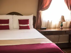 La Bellota Hotel
