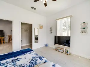 3 Mi to Lakefront Beach: St Cloud Apt