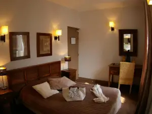 Logis Hôtel le Cheval Noir