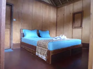 Shibui Garden Bungalows and Restaurant