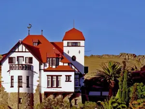 OceanLife Guesthouse and Restaurant Lüderitz