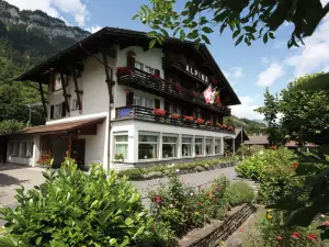 Alpina Boutique Hotel Interlaken - Ringgenberg - Adults Only !