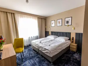 Hotel Zodiak