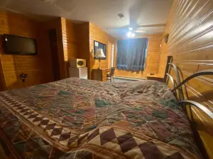 Hillcrest Motel