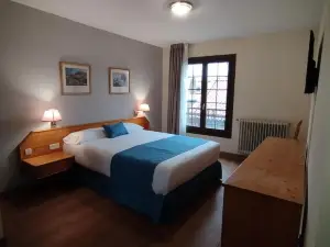 Hotel Covaleda Soria