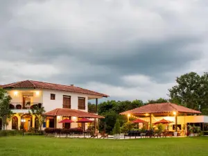 La Herencia Hotel