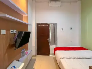 RedDoorz Syariah Near Universitas Mulawarman