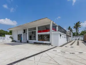 OYO 93990 Guest House Maria