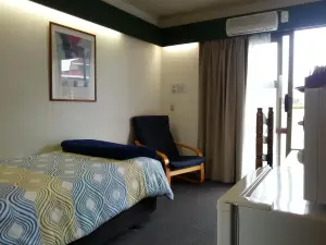 Orana Motor Inn & Restaurant