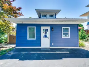 Serene Riverfront St. Clair Studio: Walk to Dtwn!