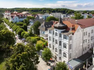 ซตรานด์โฮเทล บินซ์