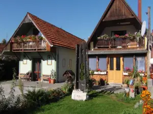 A+S Penzion Podzamok