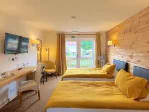 Shenstone Lodge