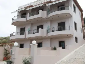 アエナオン ルームズ