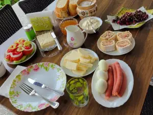 Guest House Tsvara