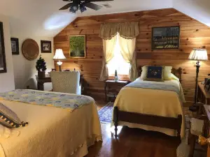 River ' s Edge Inn