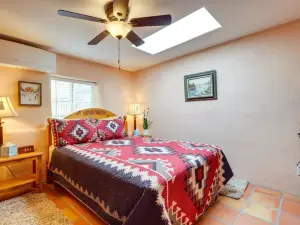 Charming Santa Fe Vacation Rental - Near Casino