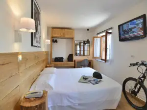 Albergo les Dependances