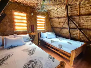 Calatagan's Bahay Kubo - with Beach Access