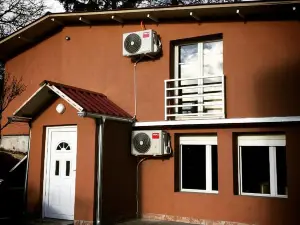 Mia Apartmani - Novoizgradjeni Objekat