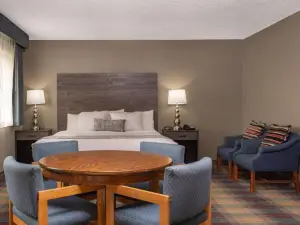 Baymont Inn Baldwin
