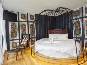 Dream Luxury Hotel