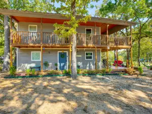 Lake View & Decks: Waterfront Cedar Creek Retreat!