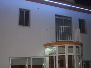 เรซิเดนเซียล ปินโต