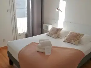 Hôtel Platanes - KB Hotel Group