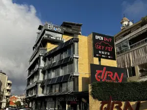 Raj Hotel