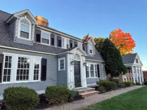 Phillips Academy Andover, Easy Commute to Boston, Free Parking 3 Bedrooms, 2 Baths