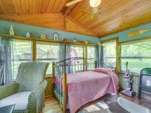 Riverfront Nature Getaway Near Downtown Pine City!